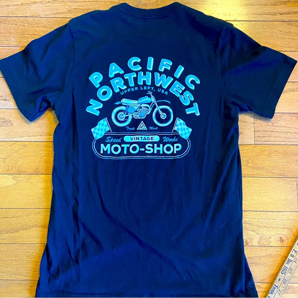 Vintage Motorcycle Shop T-shirt - Pacific Northwest - Motorsports - MEDIUM